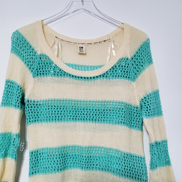 2 For 20 Roxy Sweater - Picture 4 of 8